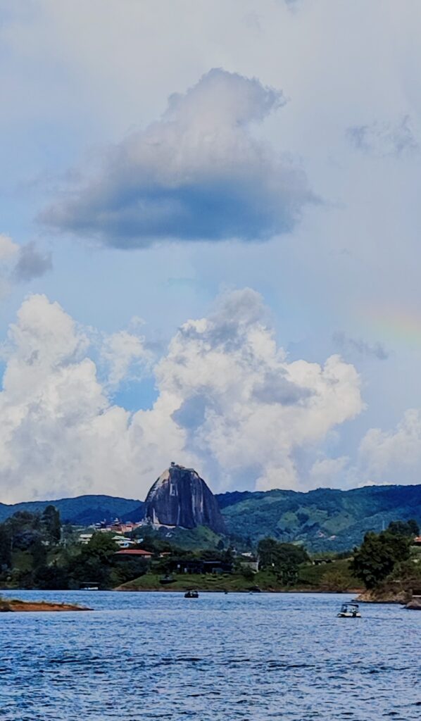 Guatape Monolito Piedra del Peñol El Peñol